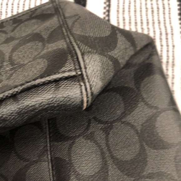 Coach purse - Picture 10 of 16